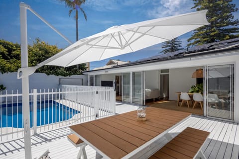 Balcony/Terrace, Swimming pool