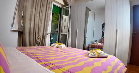 Bed, Photo of the whole room, Bedroom, towels, wardrobe