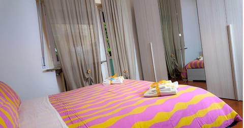 Bed, Photo of the whole room, Bedroom, towels, wardrobe