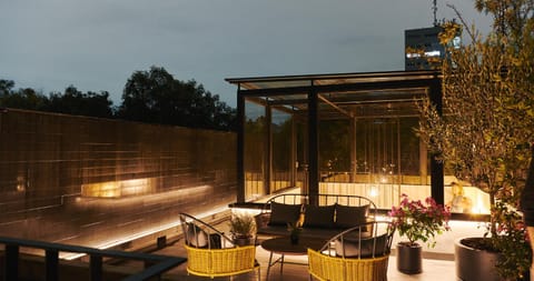 View (from property/room), Balcony/Terrace, Living room, Seating area