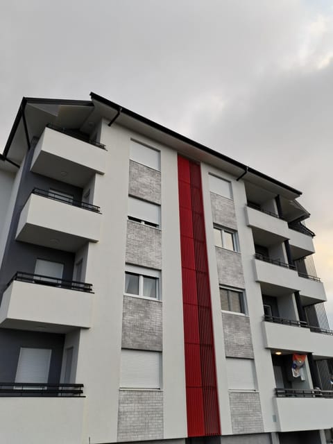 HUGO APARTMAN Green Hill Kompleks- u blizini Akva Parka Apartment in Serbia