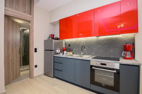 Kitchen or kitchenette, pet friendly, stove