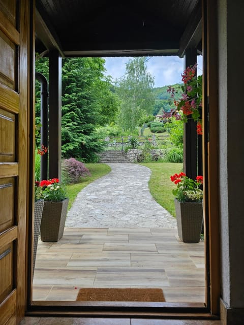 Holiday House Bella House in Lika-Senj County