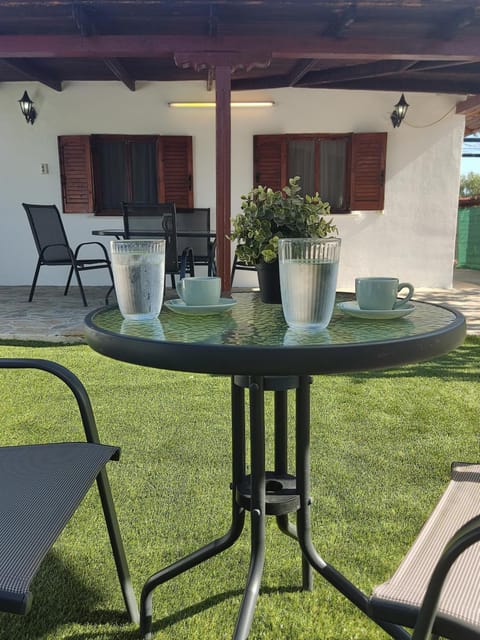 Lena Summer Sea Family Vacation House & Yard Chalkidiki House in Halkidiki