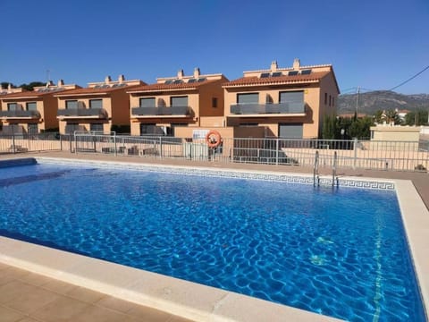 Property building, Pool view, Swimming pool