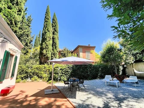 La mia limonaia sui colli, garden, parking, fit for bike ! Villa in Florence
