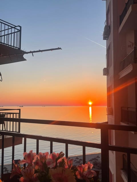Natural landscape, View (from property/room), Balcony/Terrace, Sunset