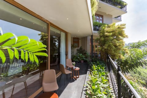 View (from property/room), Balcony/Terrace