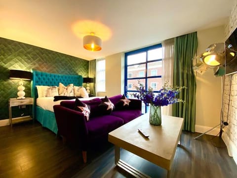 Stunning Apartment Suite - Free Parking & WiFi! Apartment in Poole