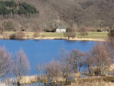Maison La Rase du Lac Cantal House in Auvergne-Rhône-Alpes