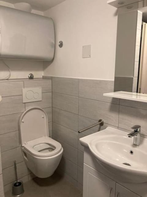 Apartment Mate Wohnung 2 Apartment in Šibenik-Knin County, Croatia