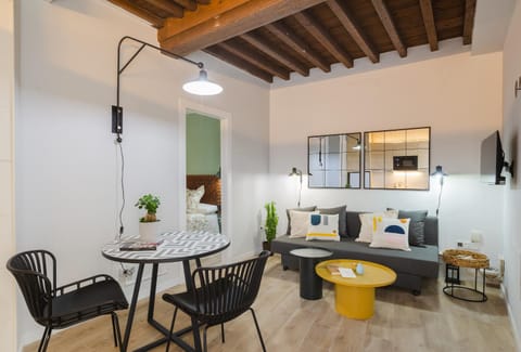 TV and multimedia, Living room, internet, air conditioner
