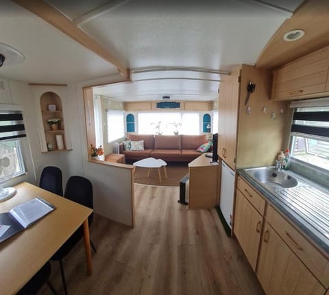 Kitchen or kitchenette, Living room, Dining area
