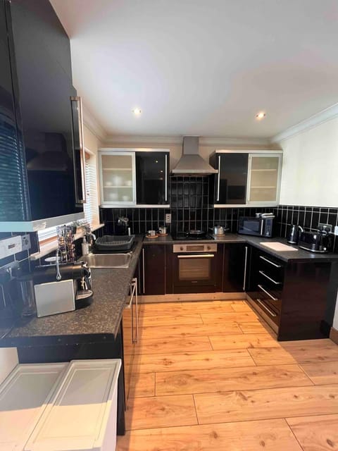 Luxury Home in Dublin WiFi TV B&B Close to City Centre House in Dublin