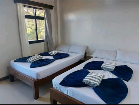 Bed, Balcony/Terrace, Bedroom, towels