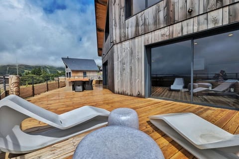 Patio, Day, Natural landscape, View (from property/room), Balcony/Terrace, Balcony/Terrace, Living room, sunbed