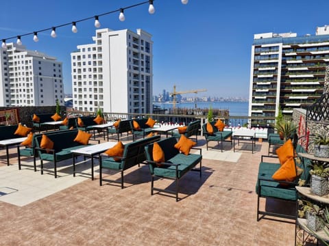 Restaurant/places to eat, Sea view