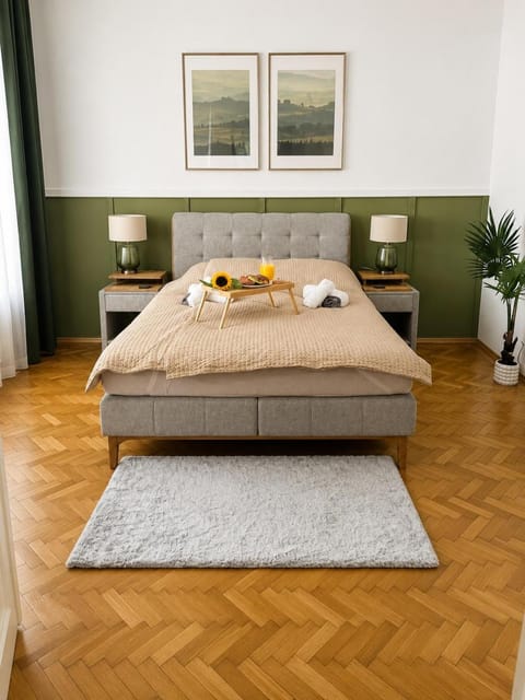 Bed, Bedroom