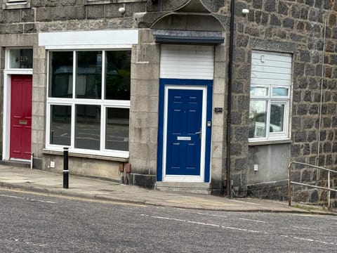 Property building, Street view