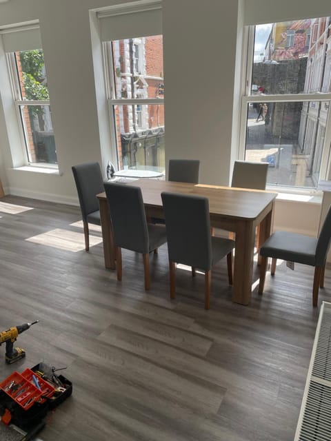 Castle gate lodge Hotel in Londonderry