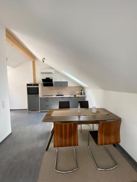 Kitchen or kitchenette, Living room, Seating area, Dining area, air conditioner