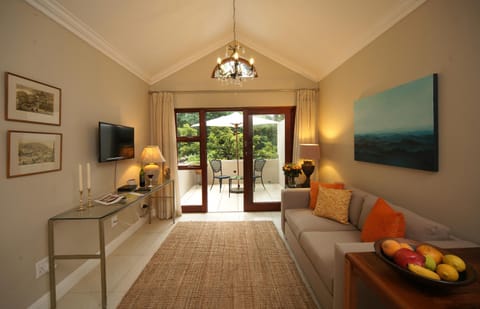 TV and multimedia, Balcony/Terrace, Living room, Seating area