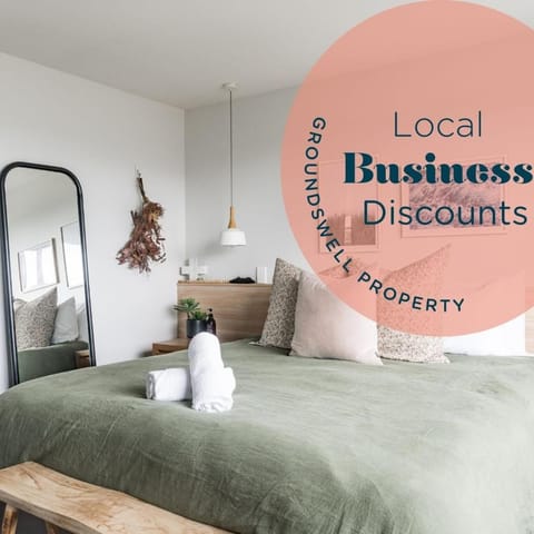 Hillside Haven House & Unit House in Raglan