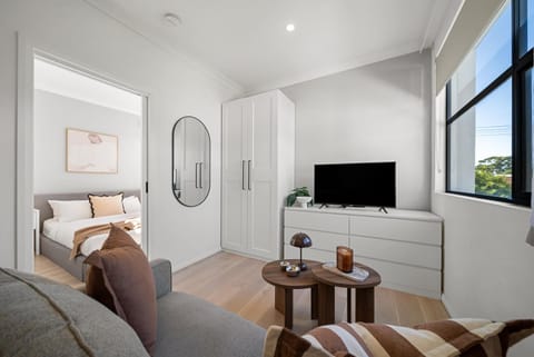 Living room, Photo of the whole room