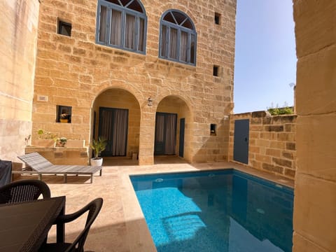 Swimming pool, Swimming pool, sunbed