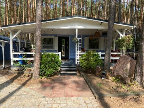 Sosnowy Zakątek - domek wakacyjny nad jeziorem w lesie House in West Pomeranian Voivodeship, Poland