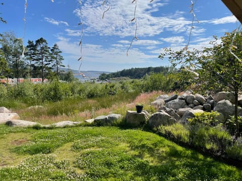 View (from property/room), Garden view, Sea view