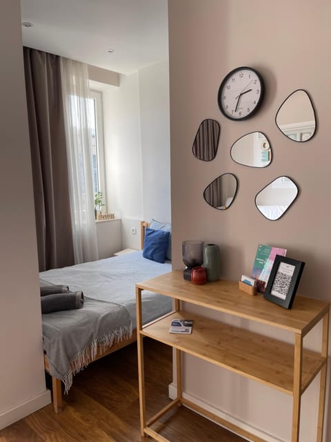 Bed, Photo of the whole room, Bedroom, hair dresser