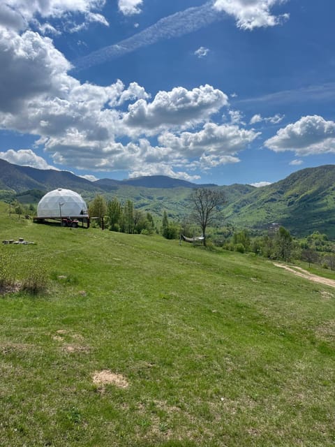 Starry Dome - Manta's Retreat Glamping Cornereva Luxury tent in Serbia