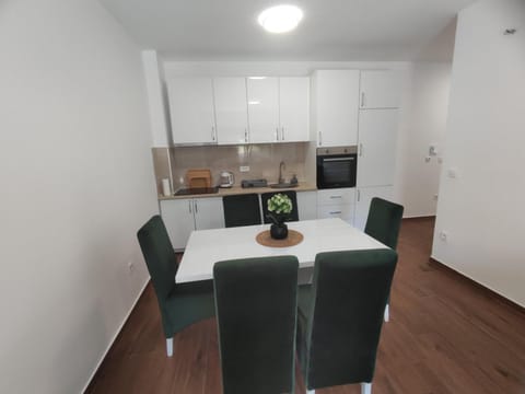 SD LUX APARTMENTS Apartment in Ulcinj Municipality