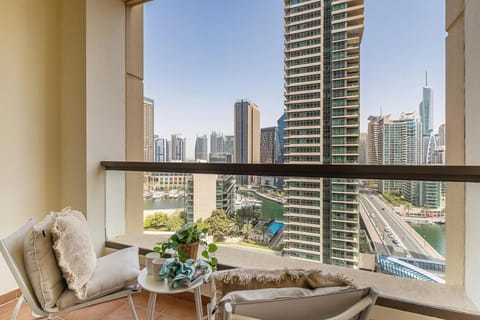 Balcony/Terrace, City view