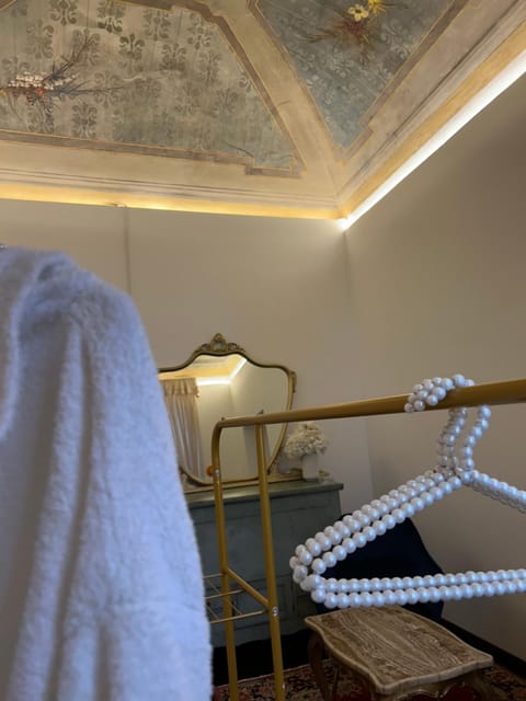 Living room, Photo of the whole room