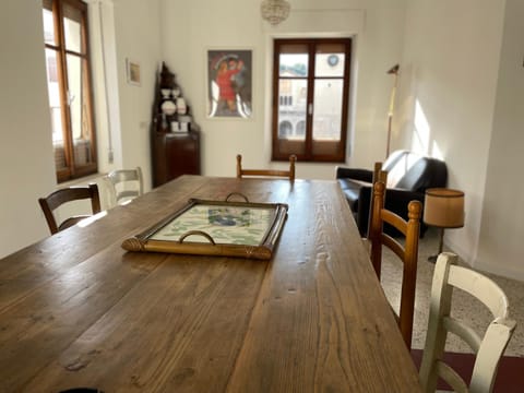 Living room, Internal: Not applicable to any particular room