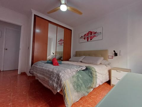 Bed, Bedroom, Parking, internet, towels