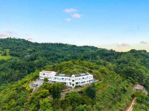 Property building, Bird's eye view, Mountain view