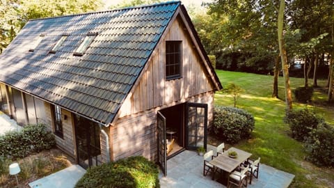 Grevelingenhuys Nature lodge in Scharendijke