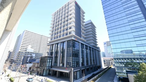 Property building, Day