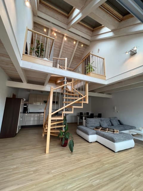 Kitchen or kitchenette, Living room, Food