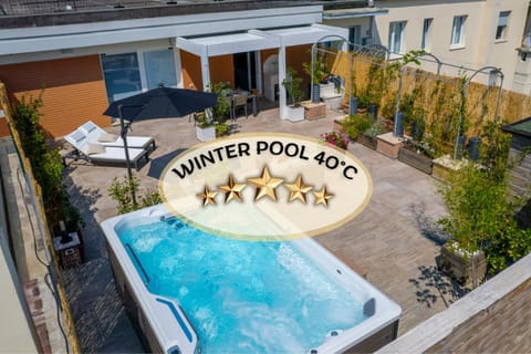 [Via Indipendenza] – Attico di lusso con Piscina Apartment in Bologna