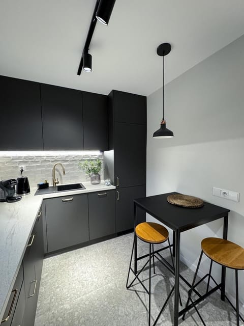 Kitchen or kitchenette, Dining area, pet friendly, stove