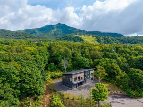 Property building, Natural landscape