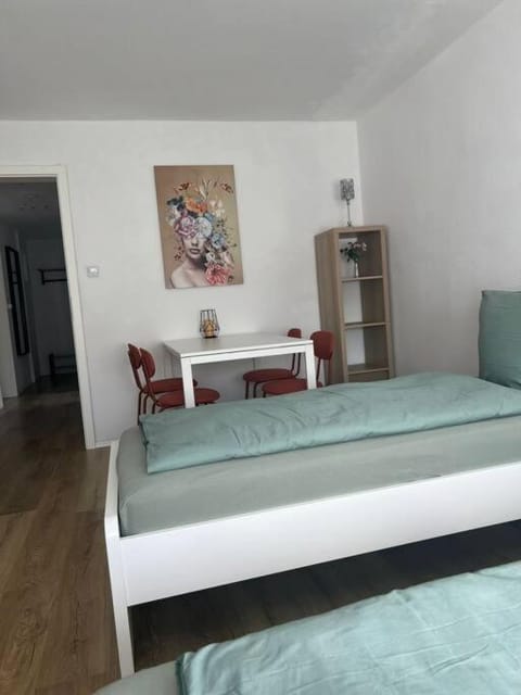 Bed, Seating area, Bedroom