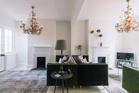 Living room, Lounge or bar, Seating area