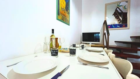 TV and multimedia, Dining area, kitchen, kitchen