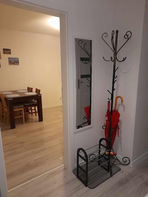 Communal lounge/ TV room, Living room, Dining area