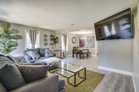 Minneapolis Home Mins From US Bank Stadium and More House in Golden Valley